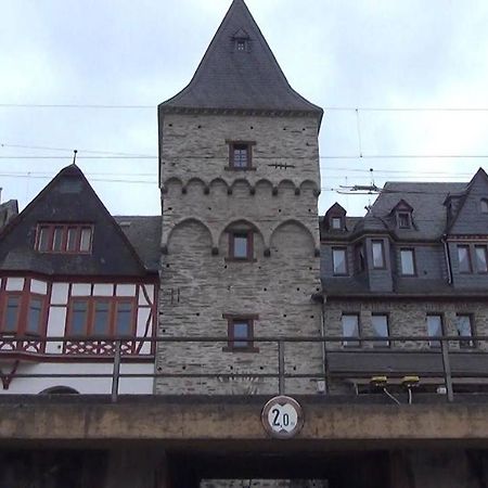 Kranenturm Hotel Bacharach Bagian luar foto